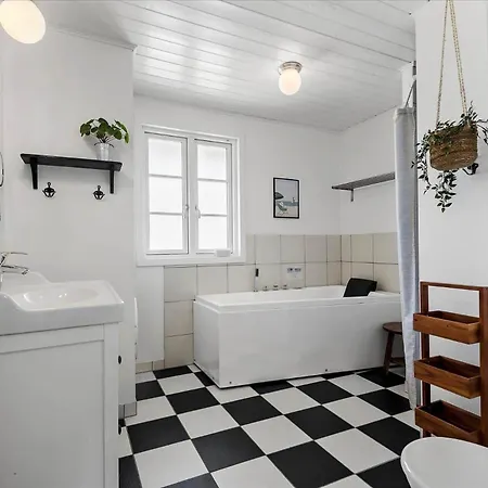 Bv197-blavand-per-knoldsvej-6 Blåvand